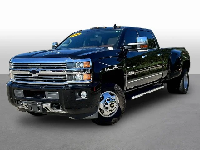 Used 2016 Black Chevrolet High Country image 3