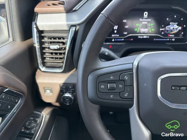 Certified Used 2025 Summit White GMC Denali image 27