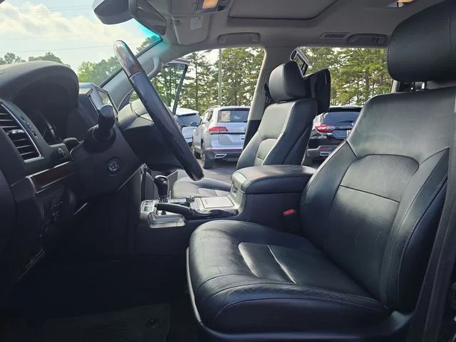 Used 2017  Toyota Base image 16