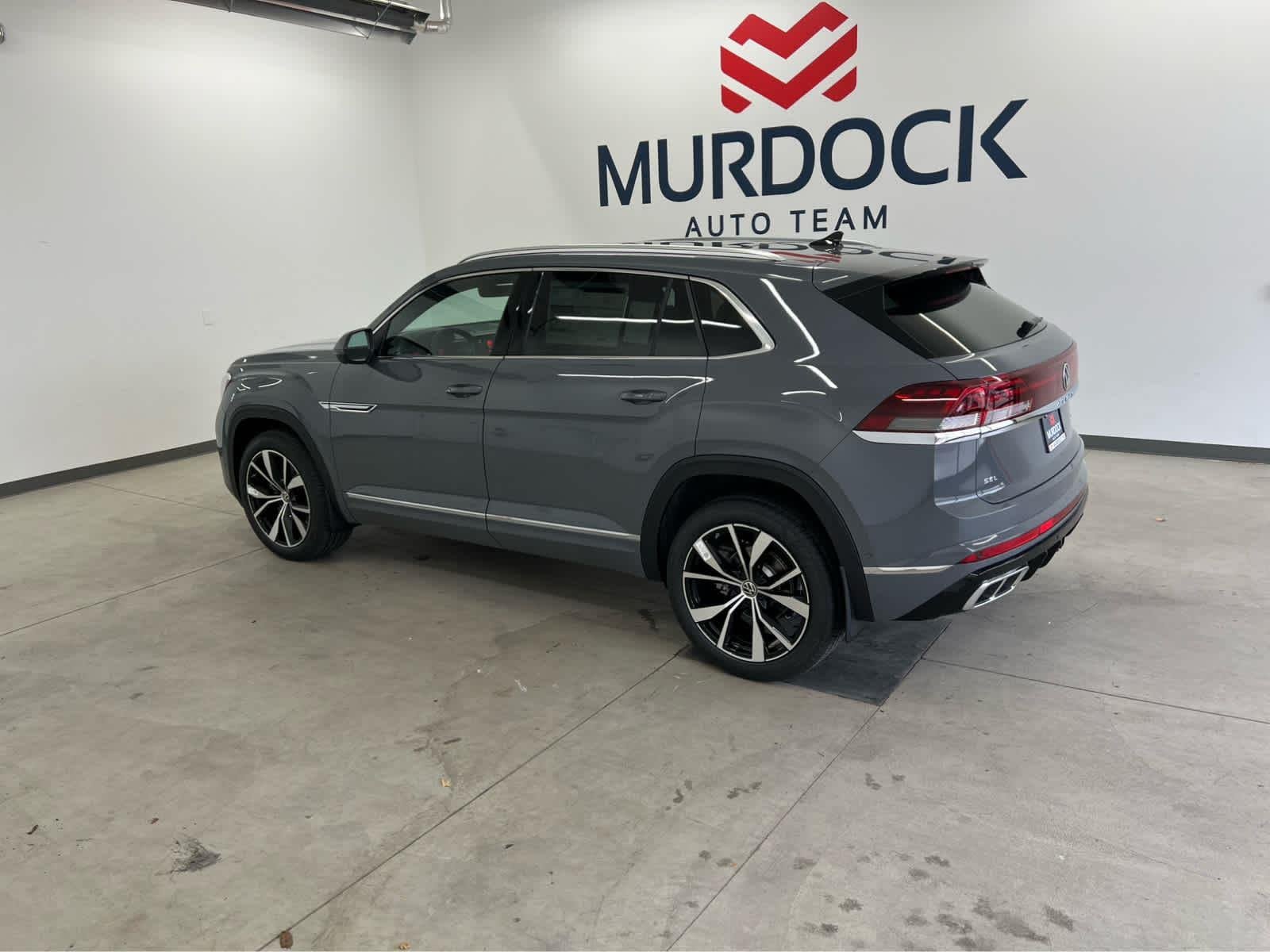2026 Volkswagen Atlas Cross Sport SEL Premium R-LINE - Photo 2