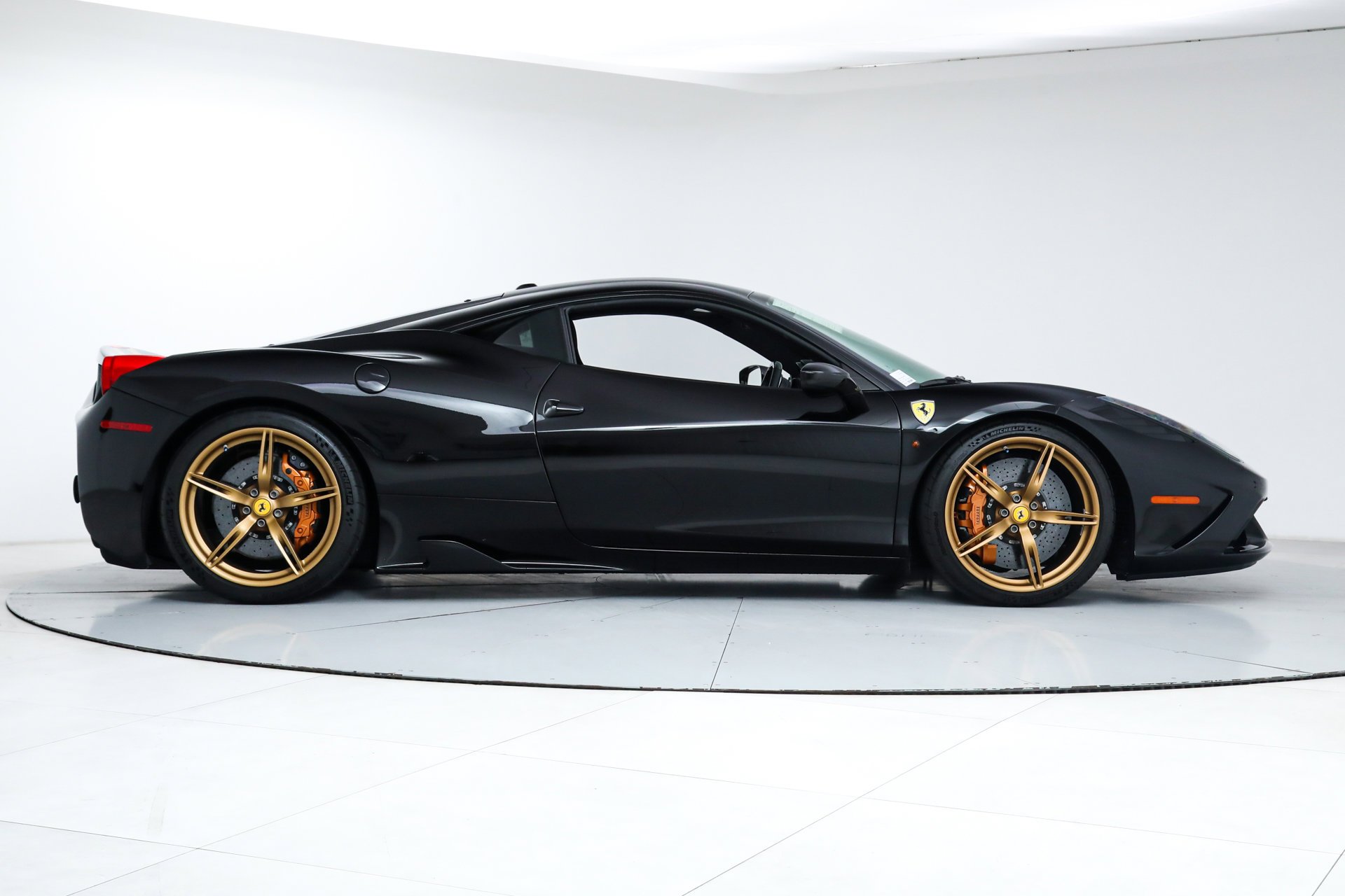 Certified Used 2015 Black Ferrari  image 9