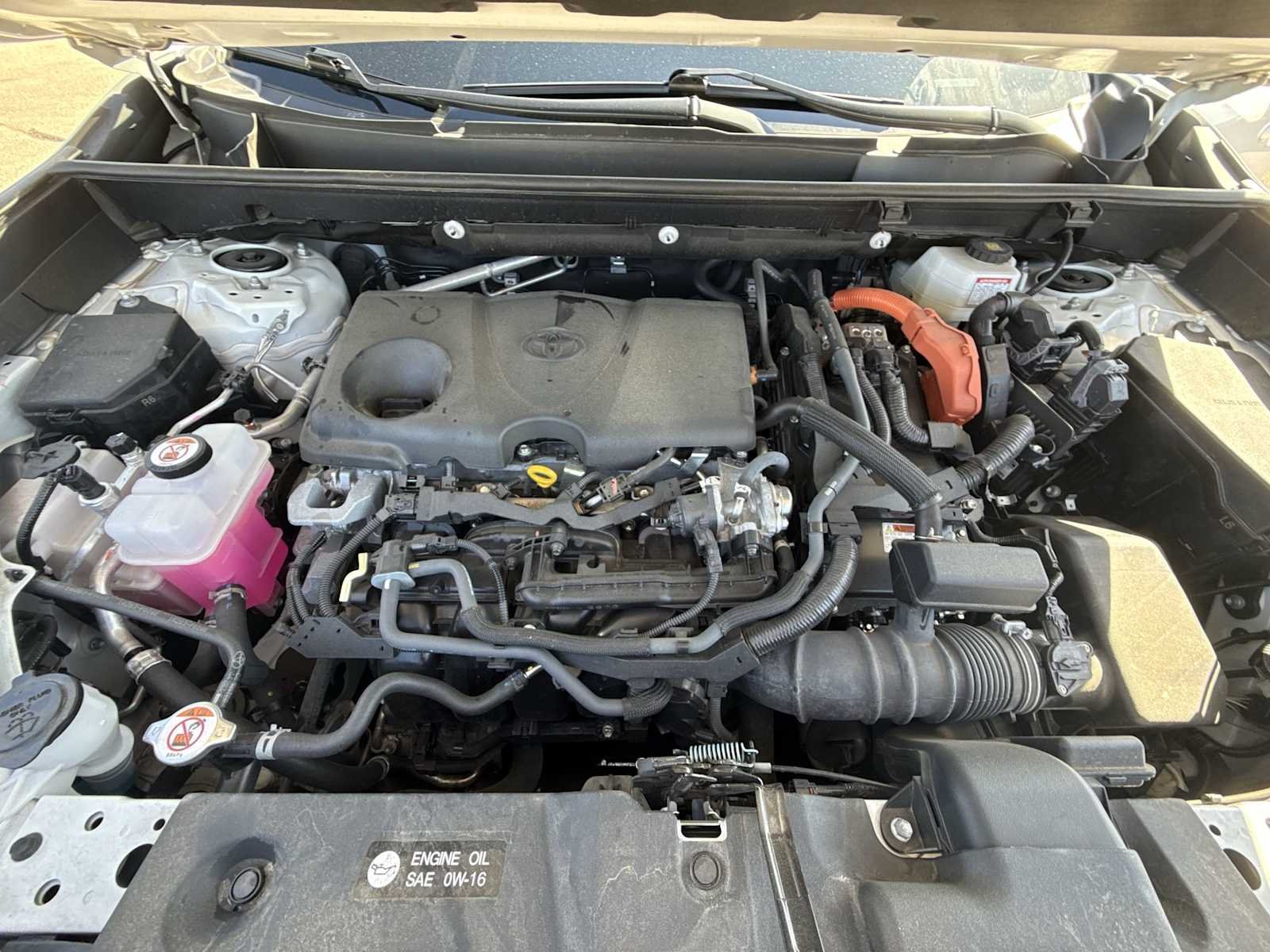 2025 Toyota RAV4 LE - Photo 27