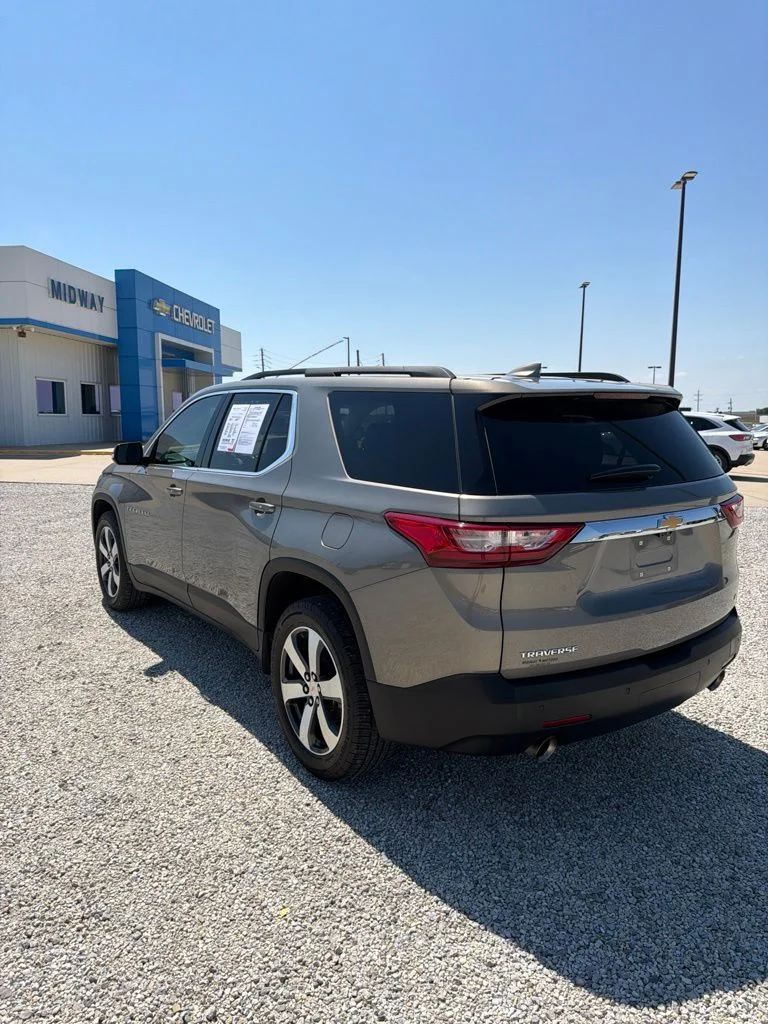 Used 2019 Gray Chevrolet 3LT image 5