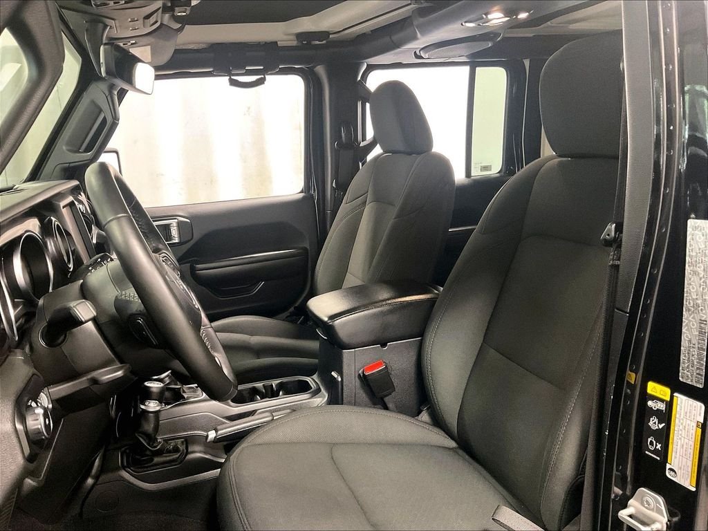 Used 2021 Black Jeep Unlimited Sport Altitude image 10