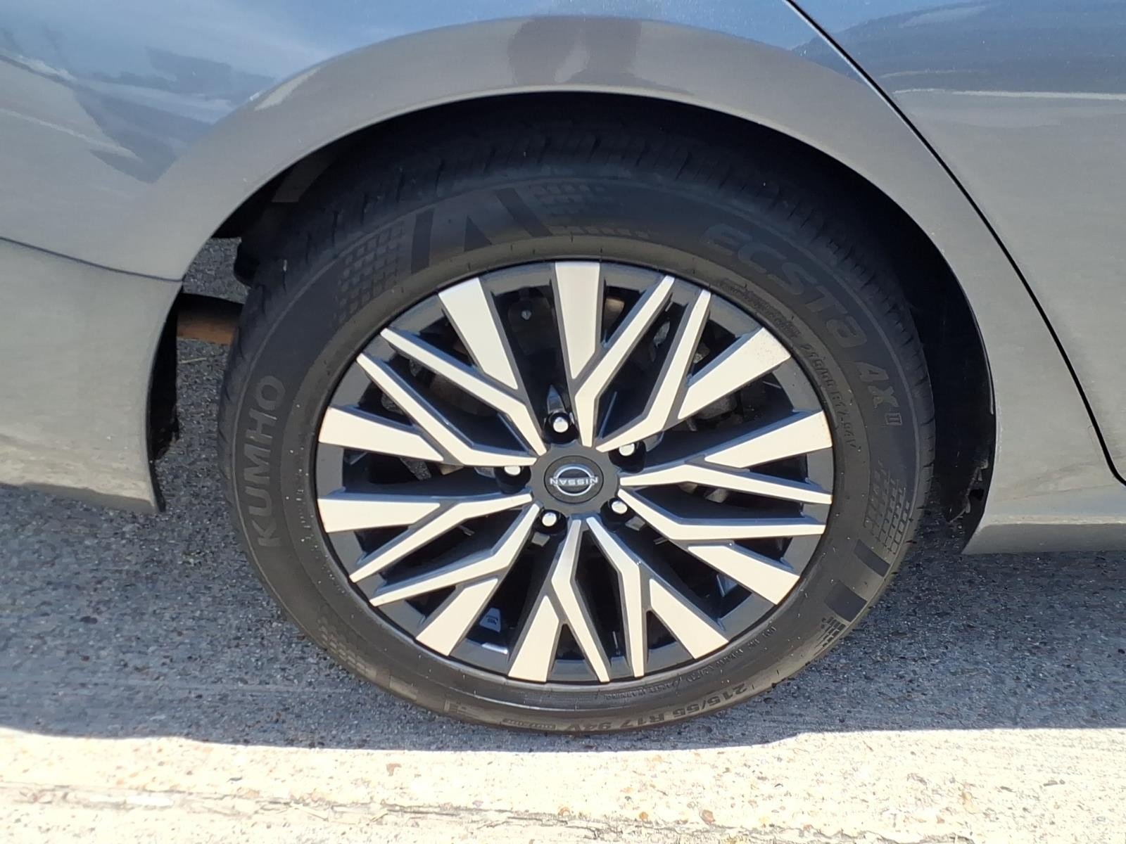 2024 Nissan Altima 2.5 SV Gray at Robbins Nissan