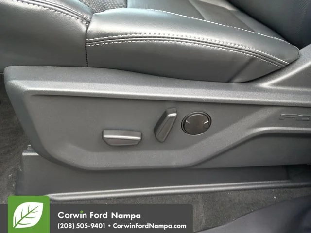New 2026 Oxford White Ford Platinum image 12