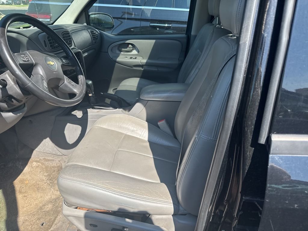 Used 2008 Black Chevrolet LT image 5