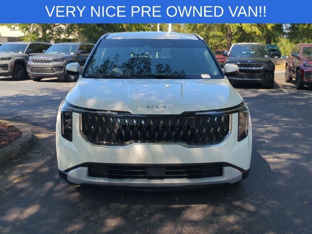Used 2026 White Kia LXS image 8