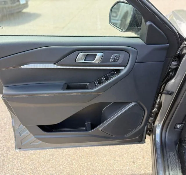 New 2026 Gray Ford Tremor image 13