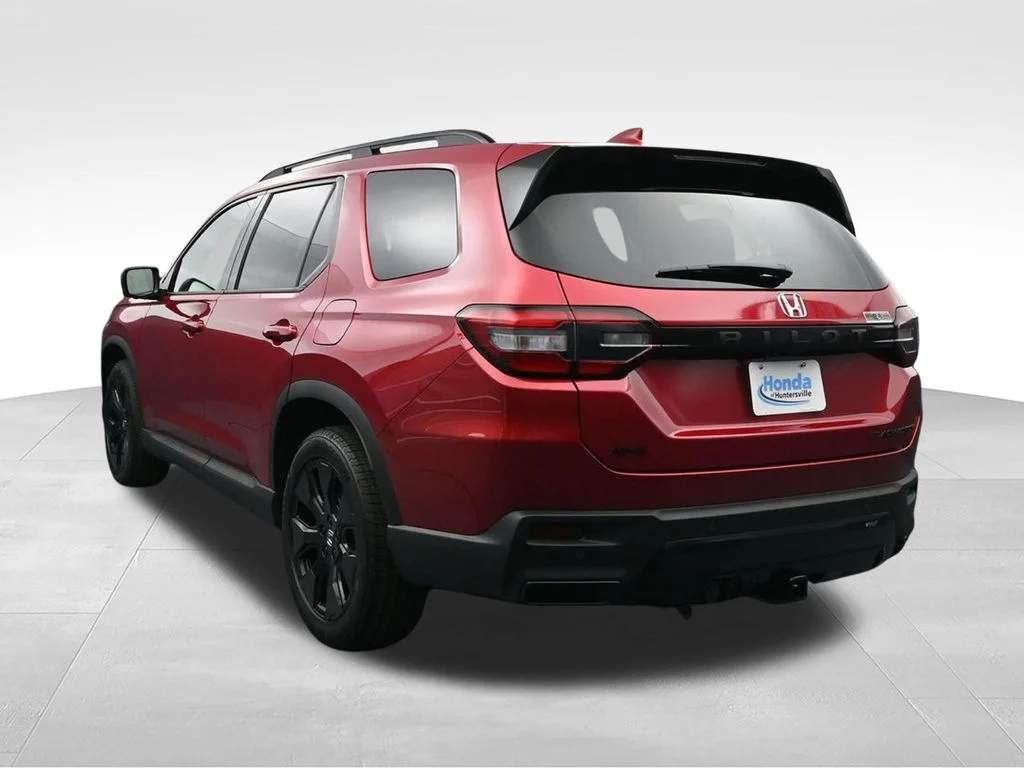 New 2026 Radiant Red Metallic II Honda Black Edition image 5