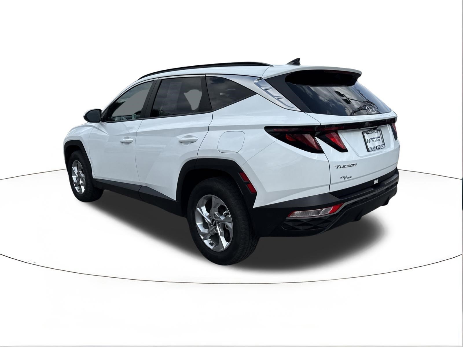 Certified Used 2024 White Pearl Hyundai SEL image 5