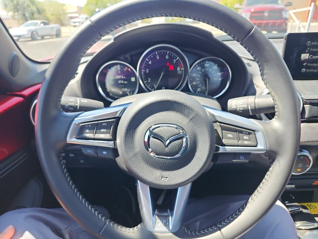 Used 2025 Soul Red Crystal Metallic Mazda Grand Touring image 15