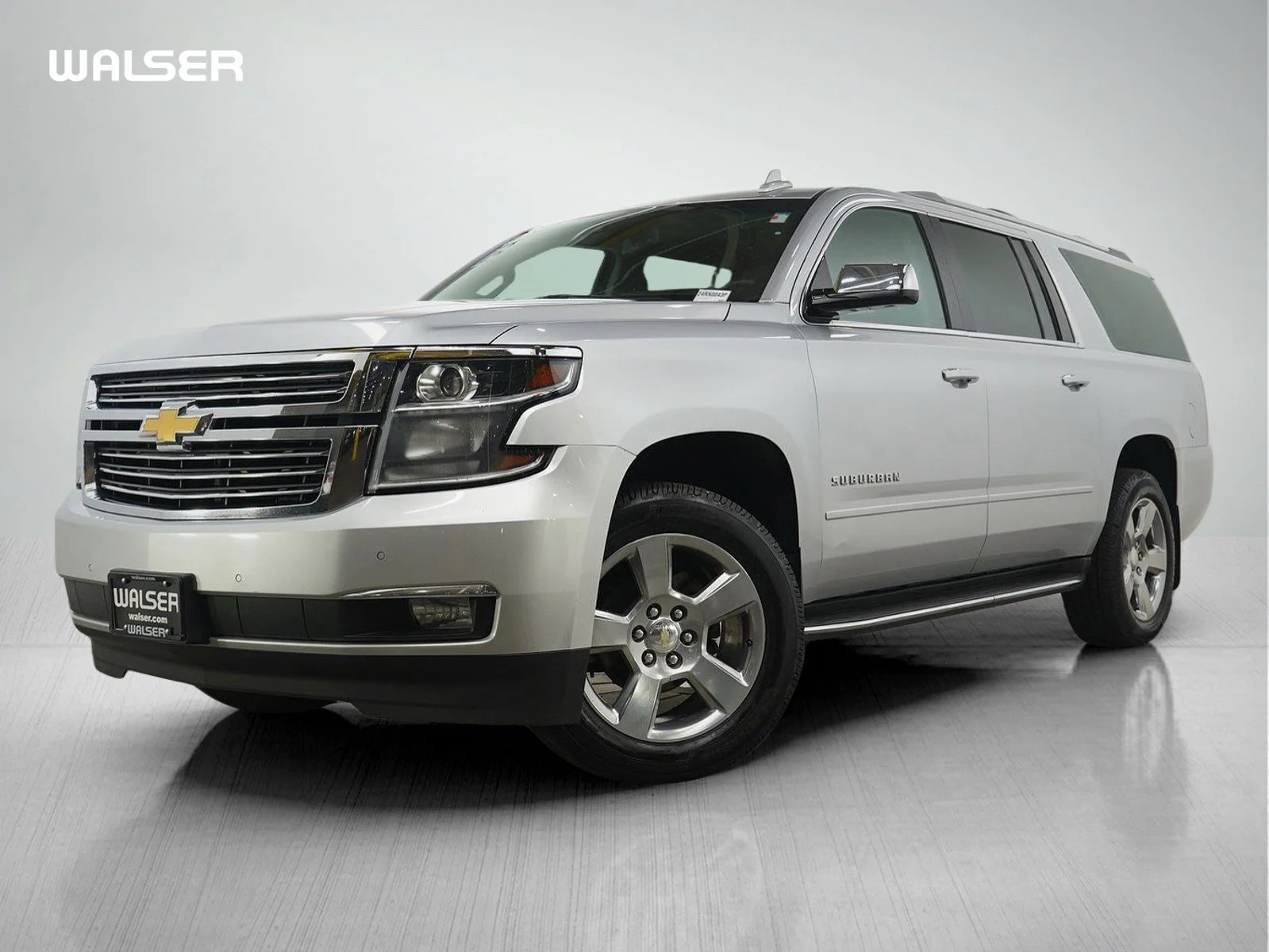 2018 Chevrolet Suburban 4WD 1500 Premier's photo