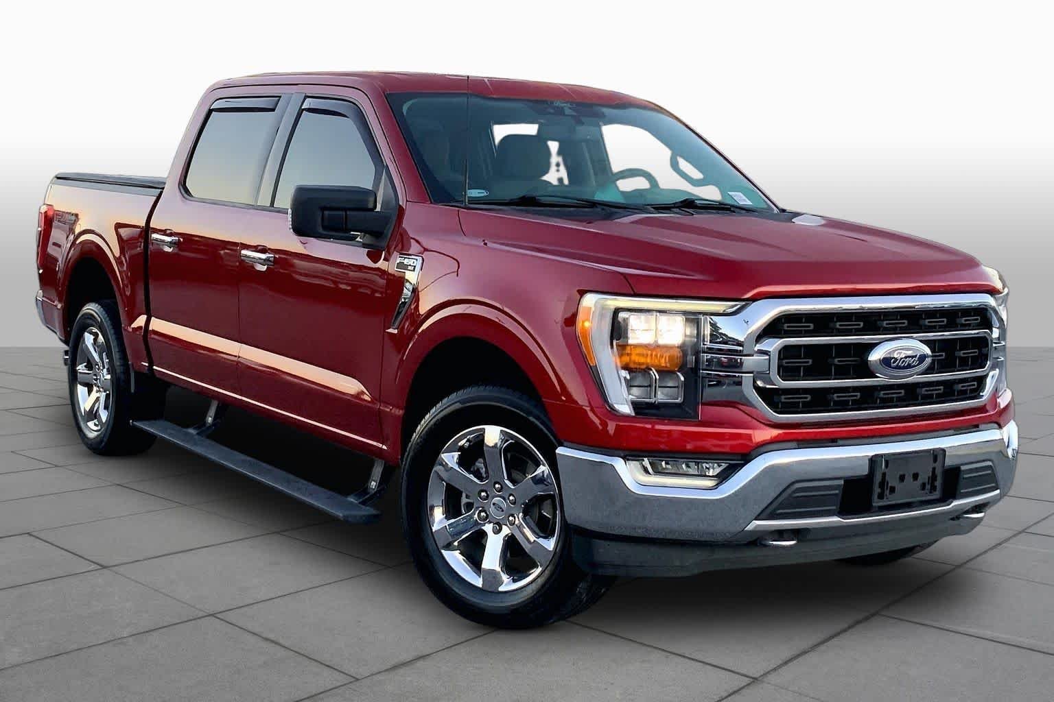 Used 2021 Rapid Red Metallic Tinted Clearcoat Ford XLT image 3