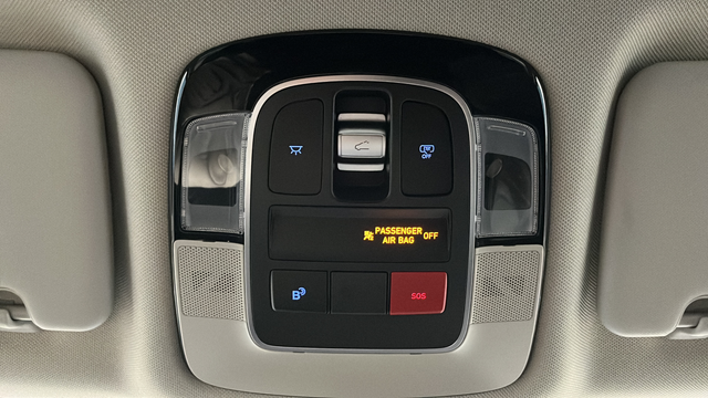 Used 2025 Ecotronic Gray Hyundai SEL Convenience image 34