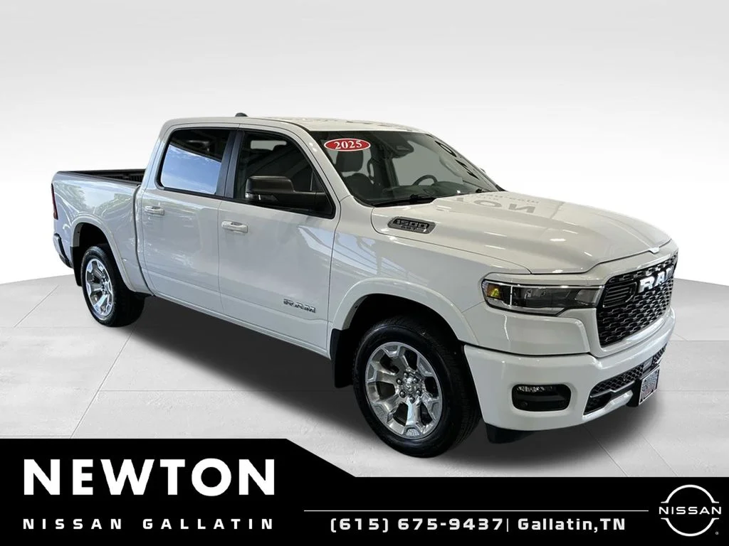 2025 RAM 1500 Big Horn/Lone Star 4x4 Crew Cab 5'7's photo