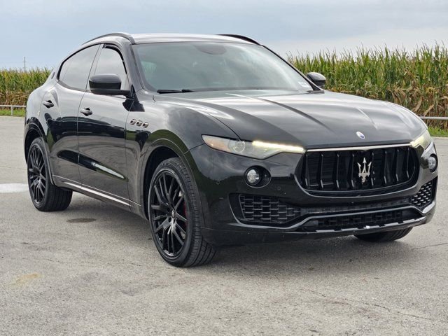 Used 2018  Maserati Base image 3