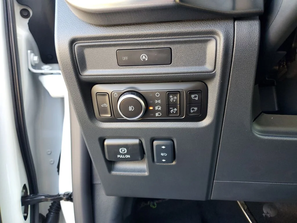 2025 Ford F-150 Lariat - Photo 11