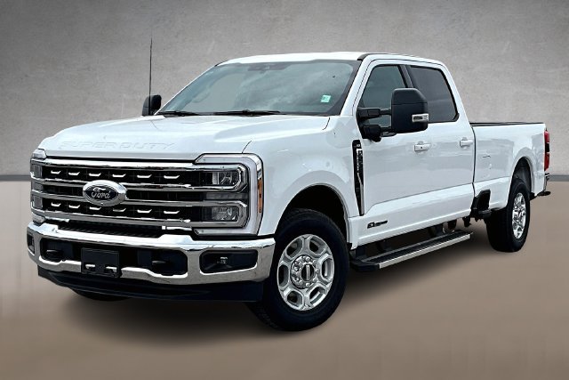 New 2026 White Ford XLT image 1