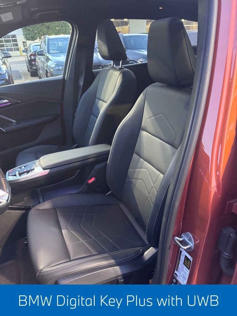 Used 2025 Orange BMW xDrive28i image 7