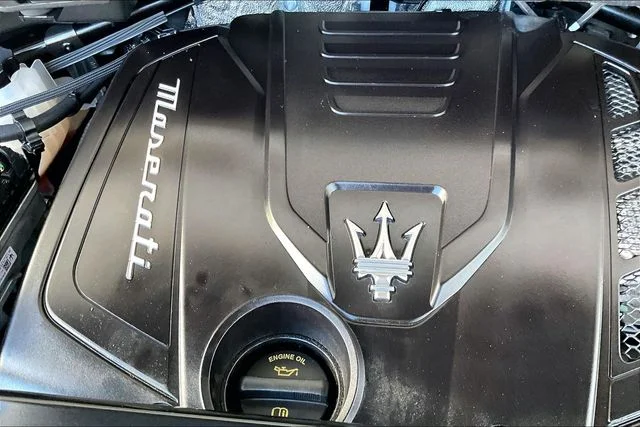 Used 2024  Maserati GT image 32