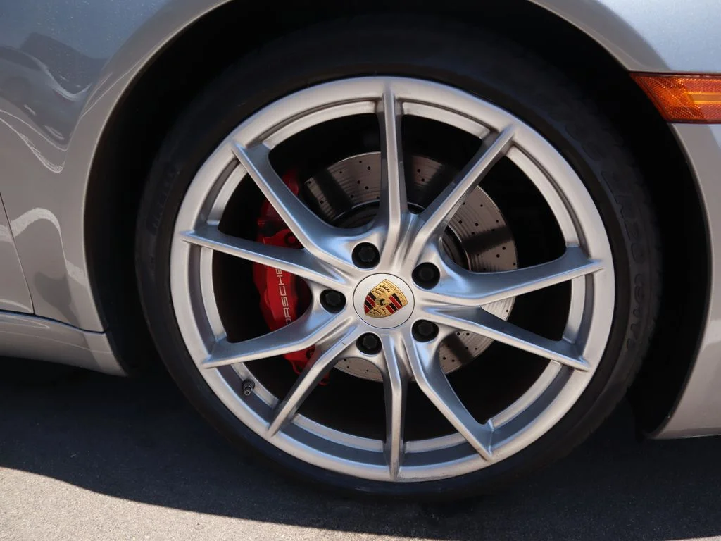 Used 2017 Silver Porsche Carrera S image 16