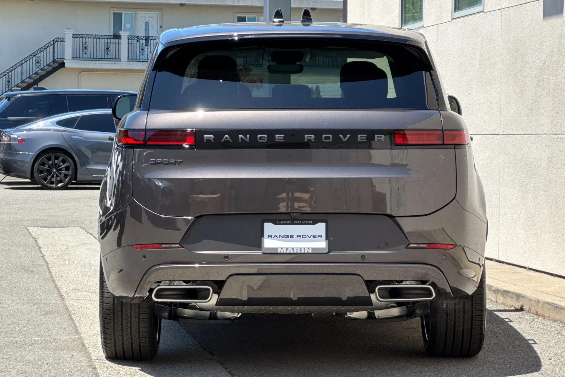 New 2026 Charente Grey Land Rover Dynamic SE image 7