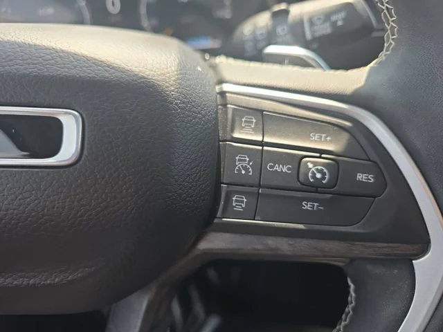 Used 2023 White Jeep Limited image 20