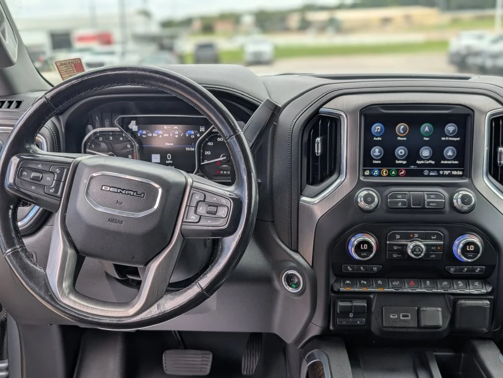 Used 2020 Gray GMC Denali image 20