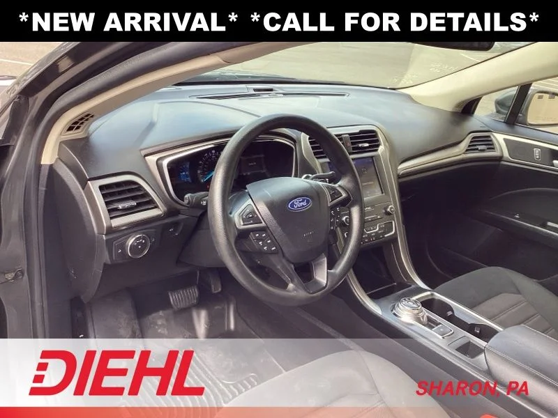2020 Ford Fusion SE - Photo 10