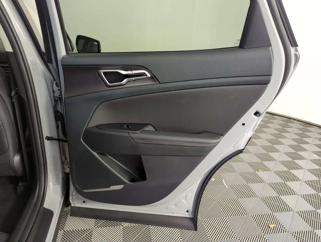 New 2026 Wolf Gray Kia EX image 31