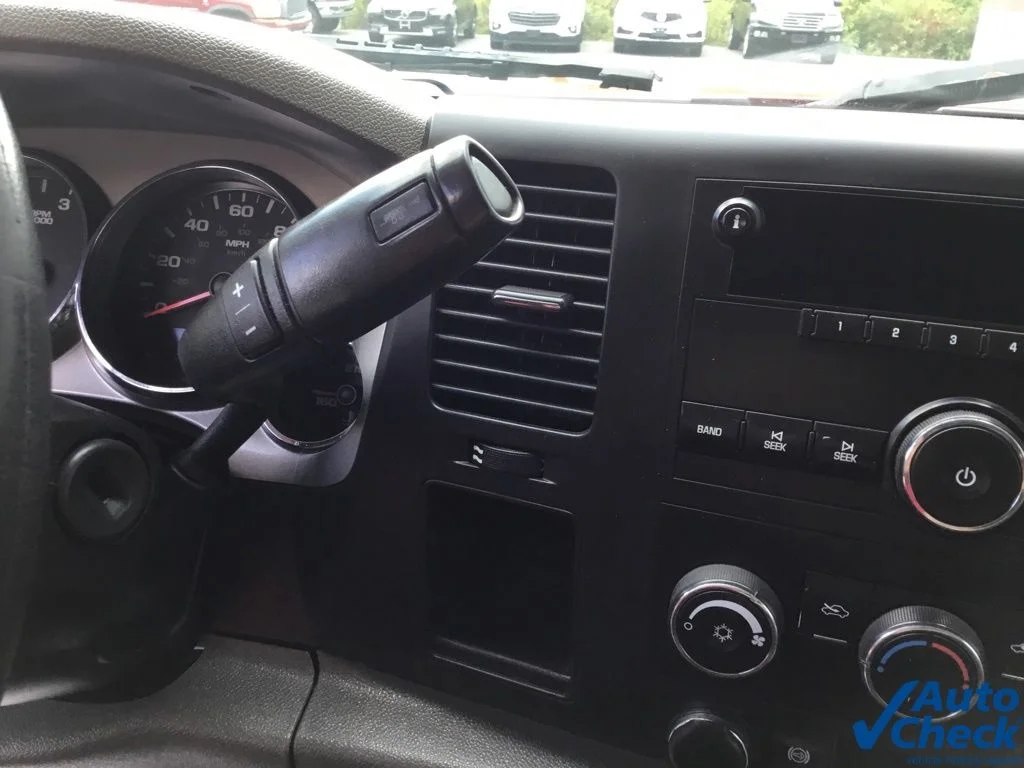 Used 2013 Red Chevrolet Work Truck image 49