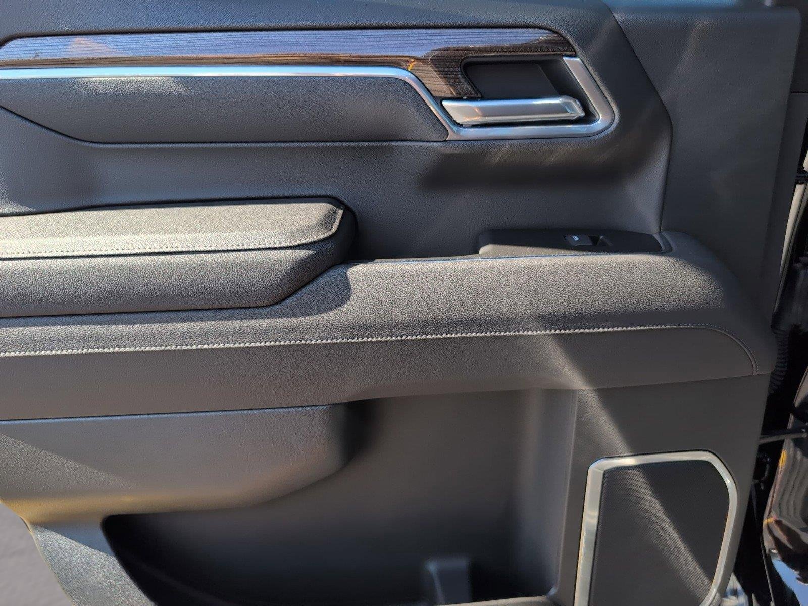 2026 Chevrolet Silverado 1500 RST - Photo 14