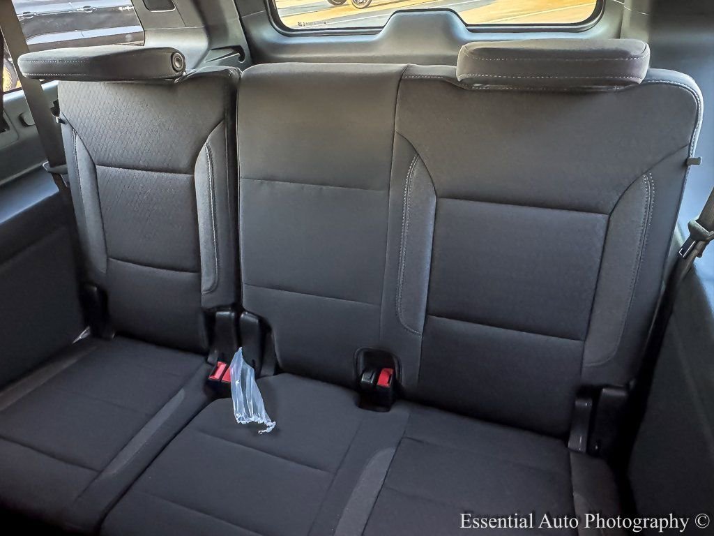 2026 CHEVROLET SUBURBAN - Image 12