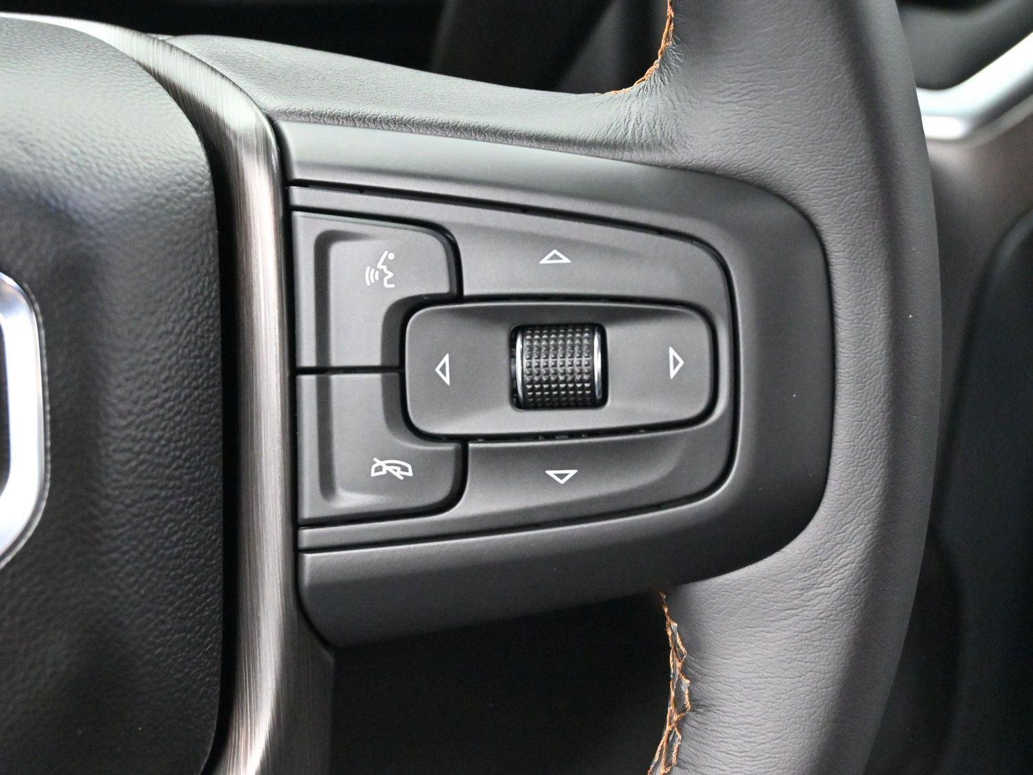 Used 2022 Summit White GMC AT4 image 19