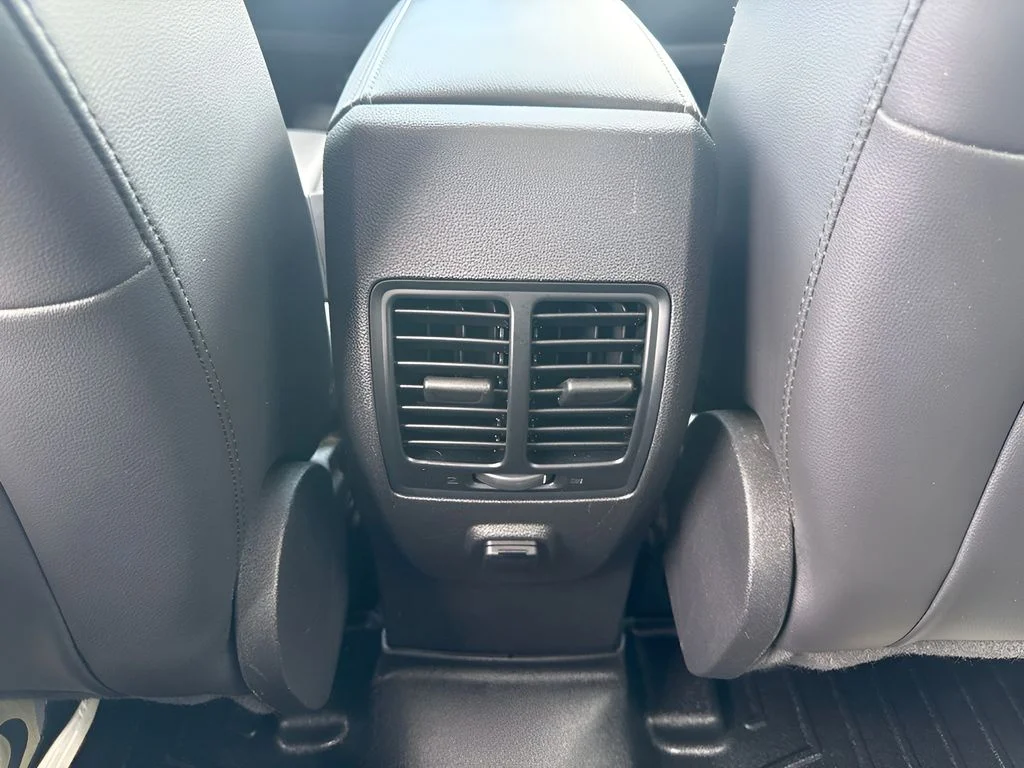 Used 2019 White Ford SEL image 12