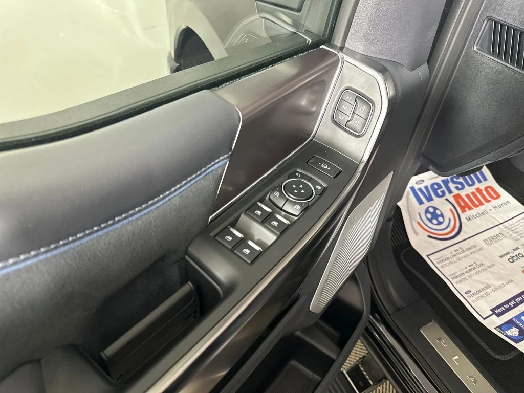 2026 Ford F-250 Super Duty Platinum - Photo 15