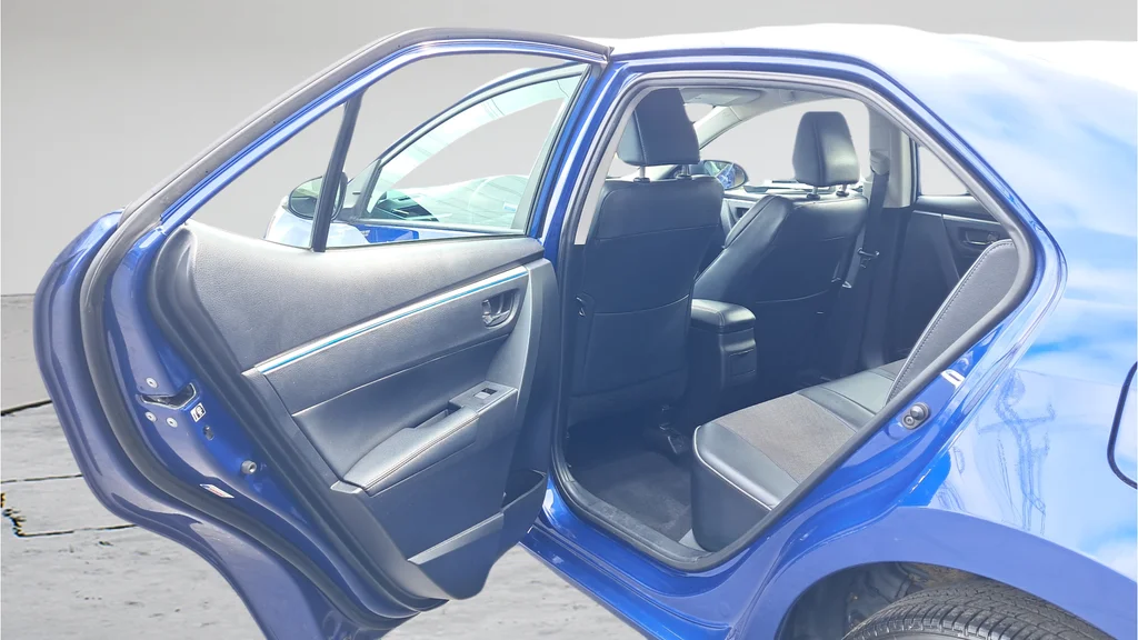 Used 2016 Blue Toyota S image 6