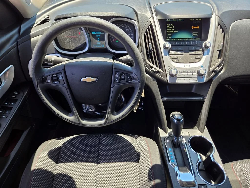 Used 2017 SUMMIT WHITE Chevrolet LS image 11