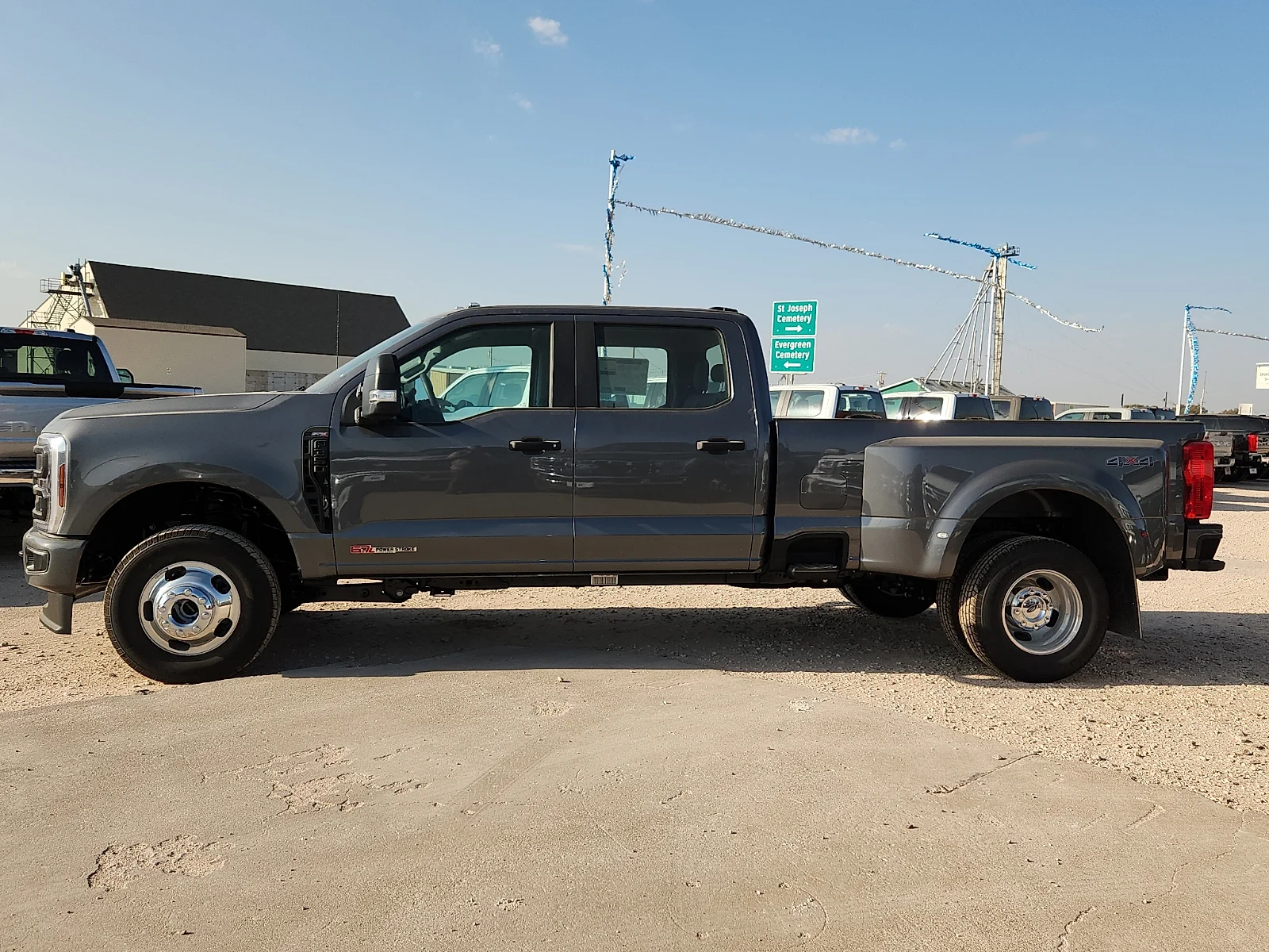 New 2027 Carbonized Gray Metallic Ford XL image 4