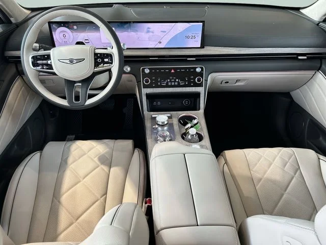 Used 2025 Silver Genesis 3.5T Prestige image 9