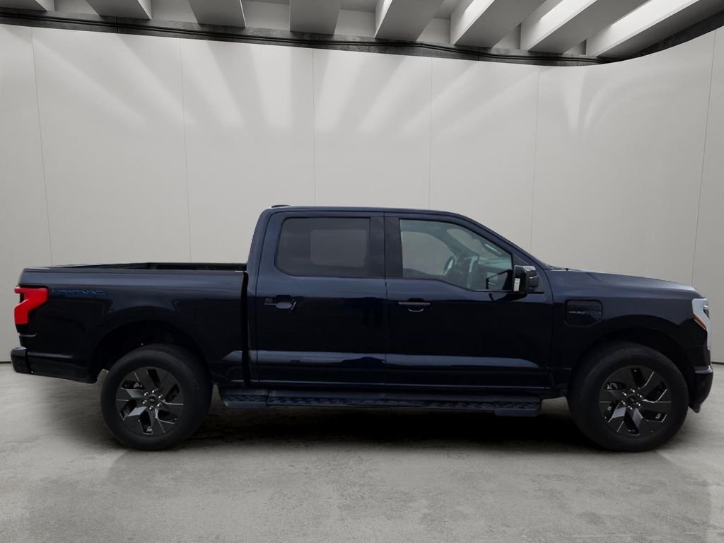 Used 2022 Antimatter Blue Metallic Ford LARIAT image 6