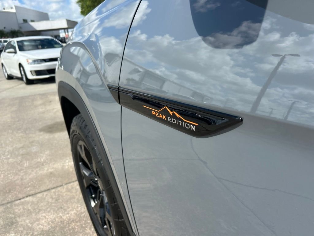 New 2026 Gray Volkswagen 2.0T Peak Edition image 30