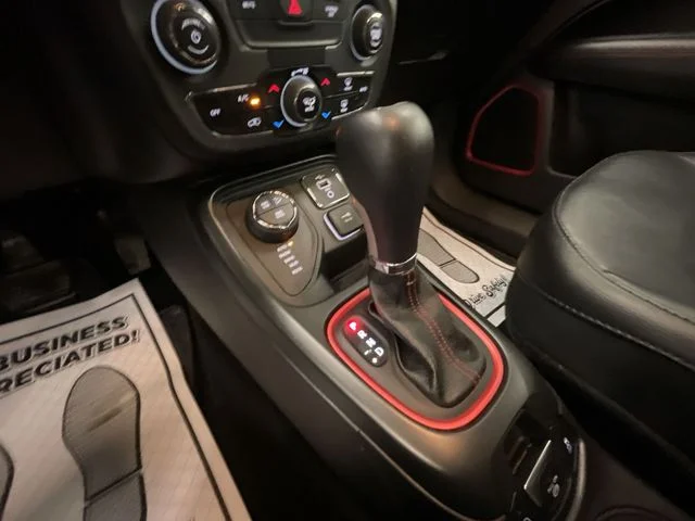 Used 2019 Billet Silver Metallic Clearcoat Jeep Trailhawk image 20