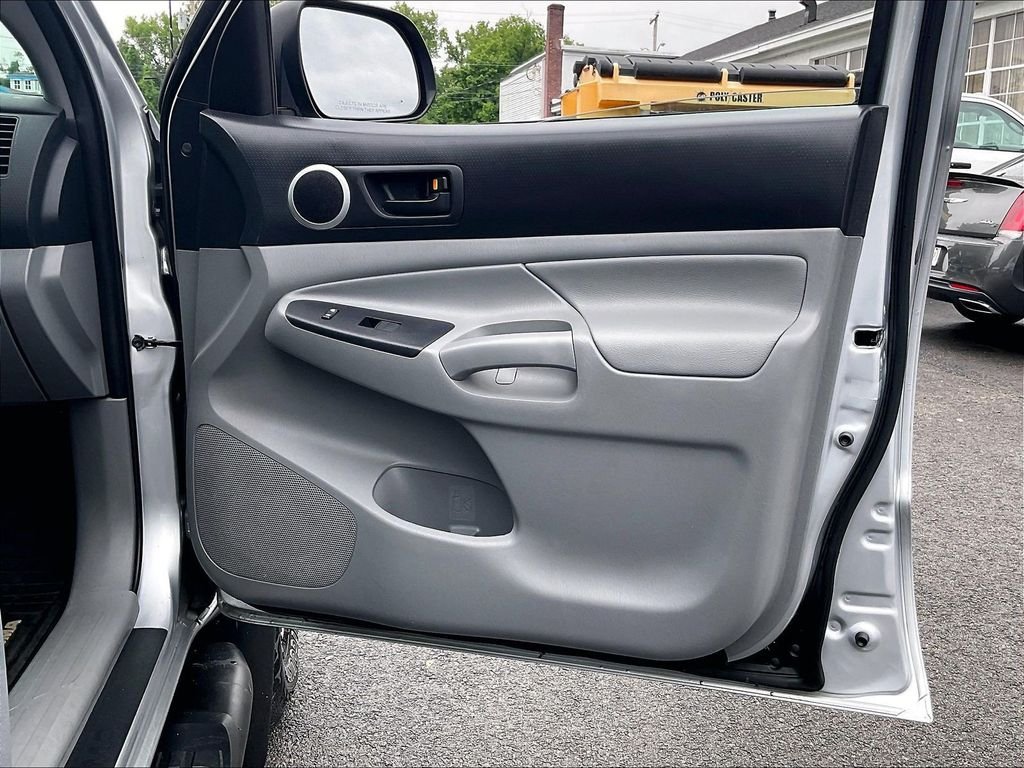 Used 2012 Silver Toyota Base image 26