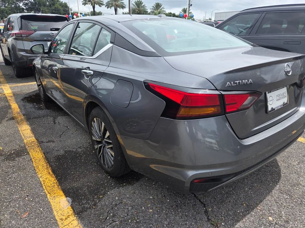 Certified Used 2024 Gray Nissan 2.5 SV image 5