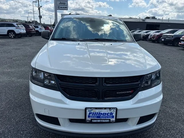 Used 2020 Vice White Dodge SE image 10