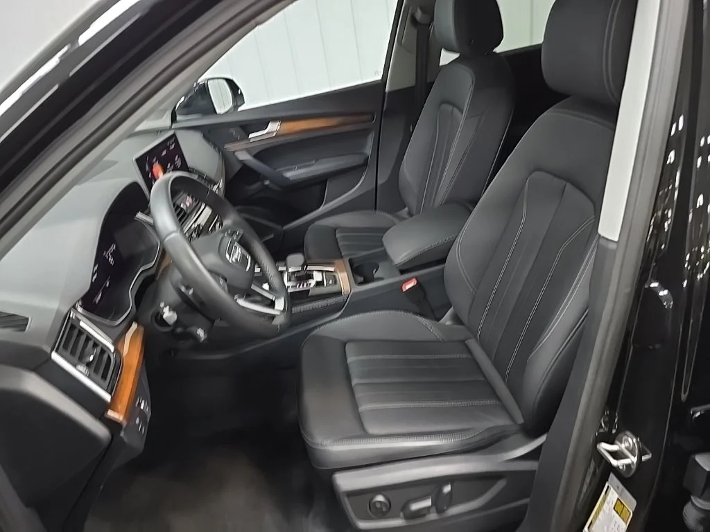 Used 2023 Black Audi 45 S line Premium image 29