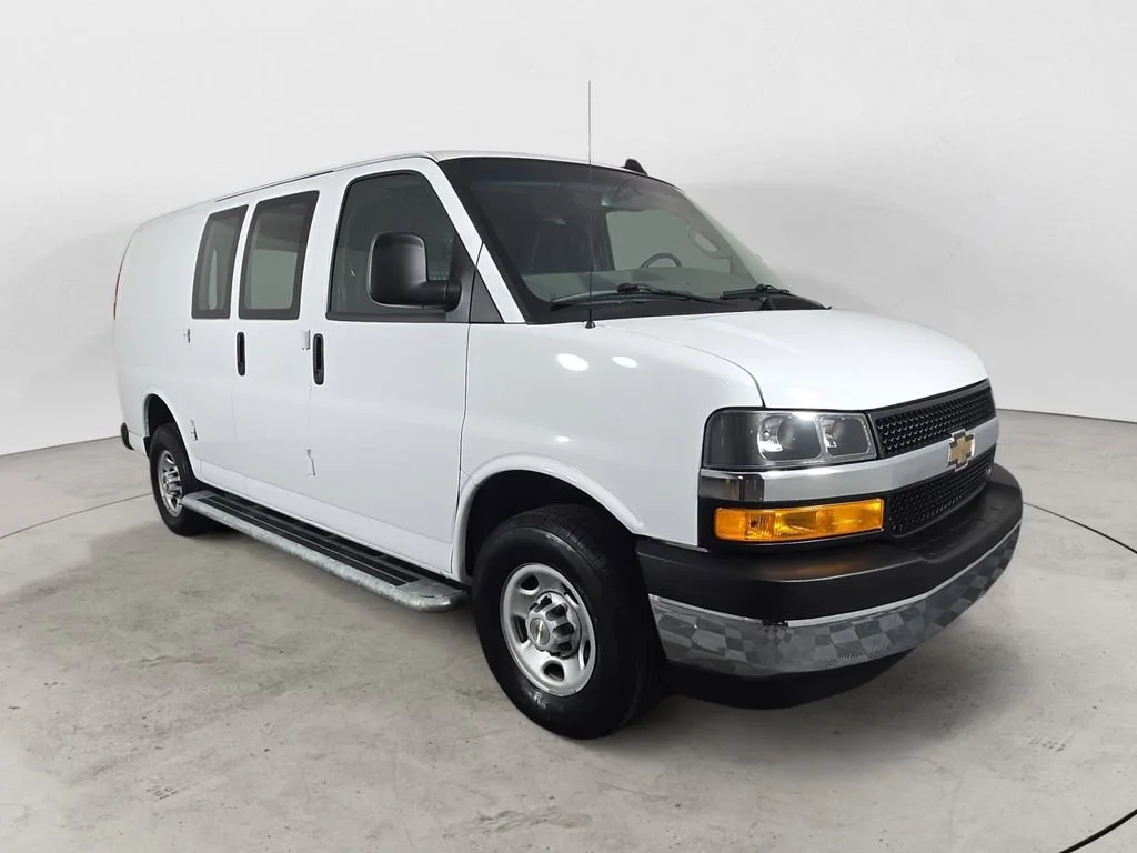 Used 2024 Summit White Chevrolet WT image 7