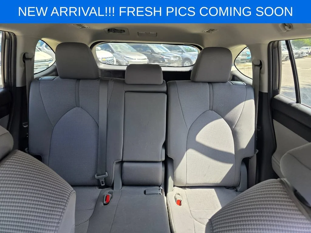 Used 2022 Gray Toyota LE image 14